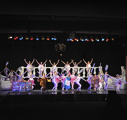 Academia de Baile Karen Connolly - La Bella y La Bestia